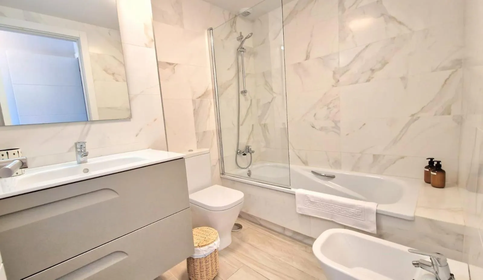 Amplio Y Comodo Apartamento. Granadilla De Abona 0*,