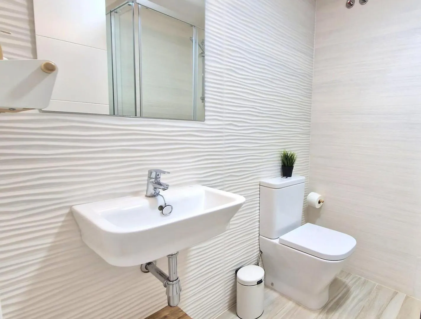 Amplio Y Comodo Apartamento. Granadilla De Abona